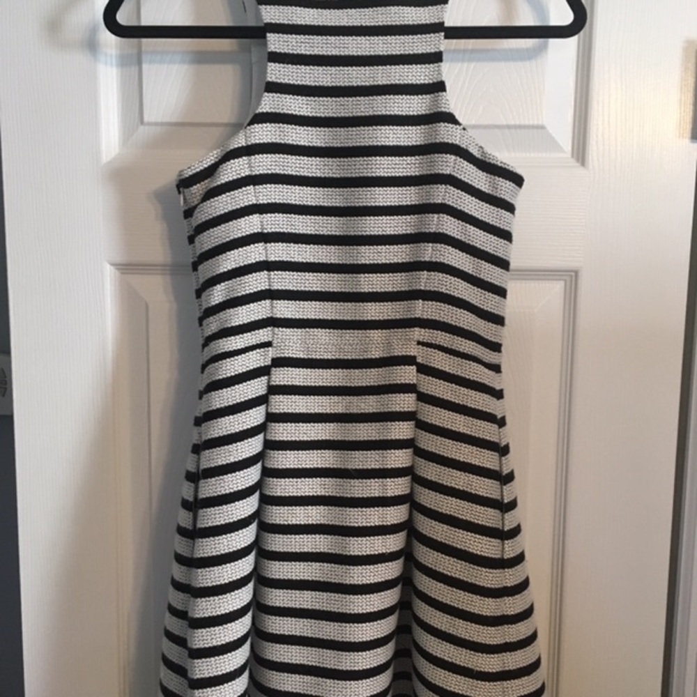 Black & White Express Skater Dress - Picture 3 of 5